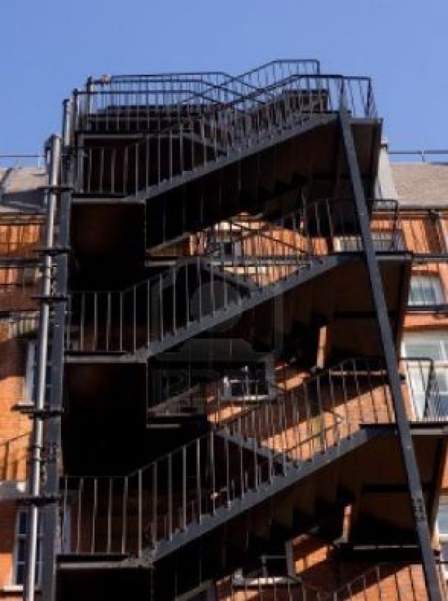 SULTANBEYLİ YANGIN MERDİVENİ -  YANGIN MERDİVENİ  SULTANBEYLİ